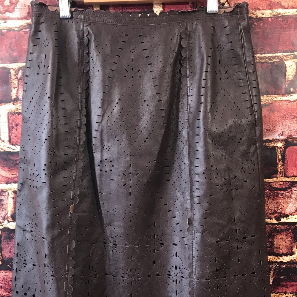Worth laser cut size 4 A-line brown leather skirt